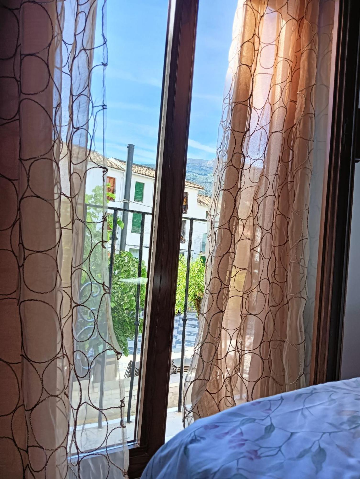 La Casa De La Plaza Apartment Гехар-Сиера Екстериор снимка