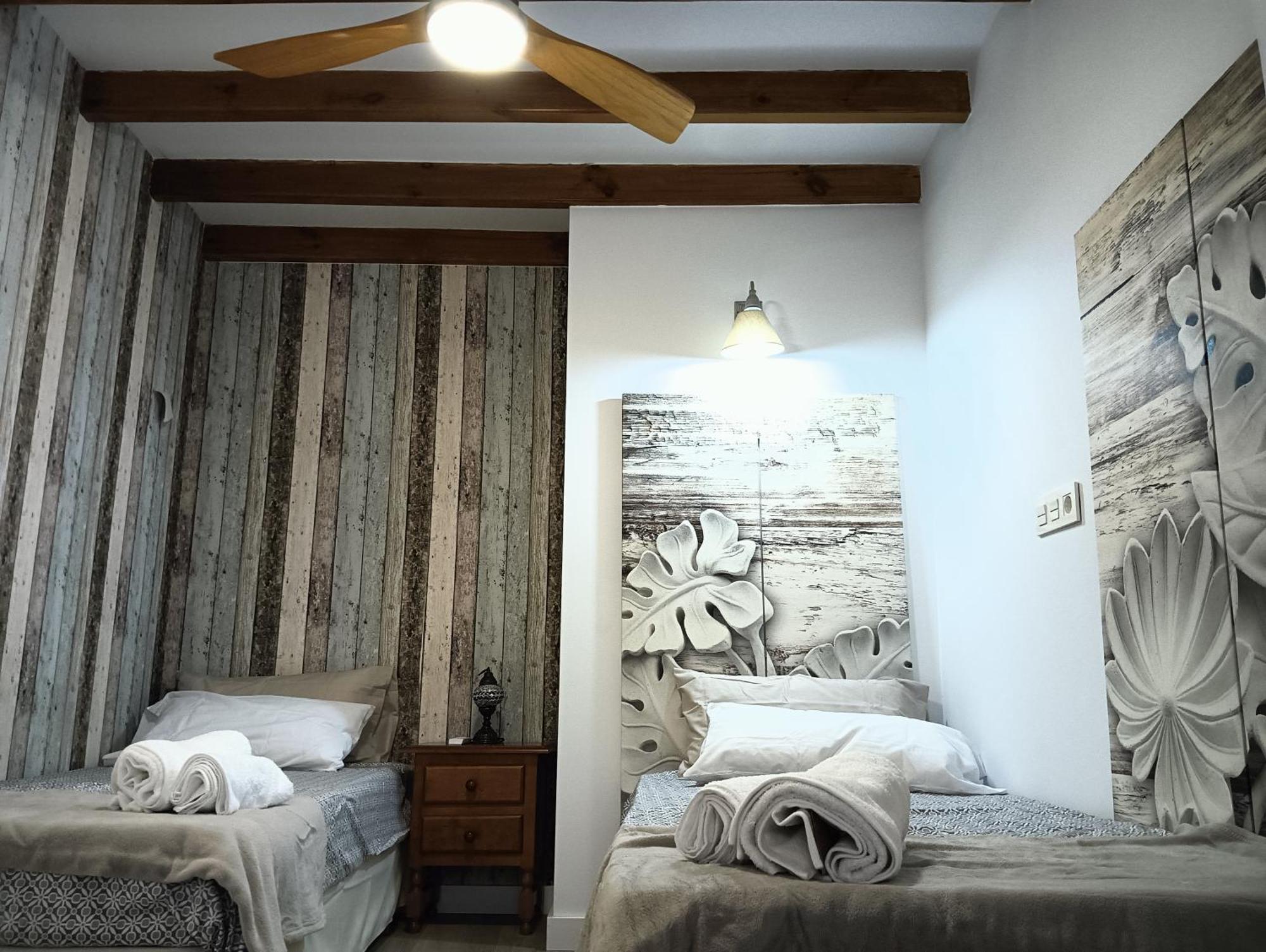 La Casa De La Plaza Apartment Гехар-Сиера Стая снимка